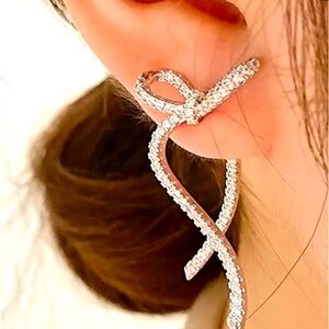 Stylish Butterfly Bow Stud Earrings Inlaid Shiny Rhinestones NWT